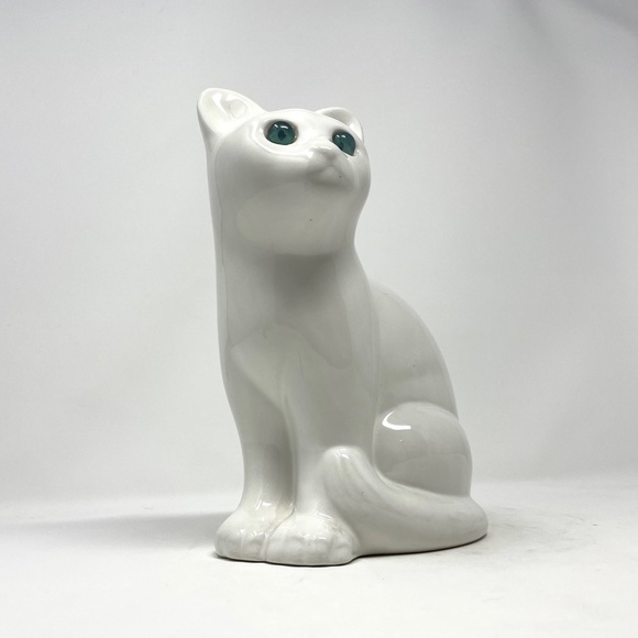 ELPA Alcobaca Ceramic Cat with Glass Green Eyes Sitting Up Made in Portugal - Picture 9 of 9